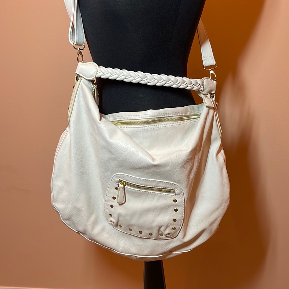 White shoulder bag with crossbody strap